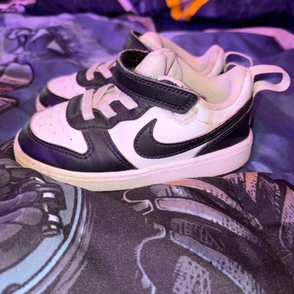 Nike Kids Black and White Sneakers